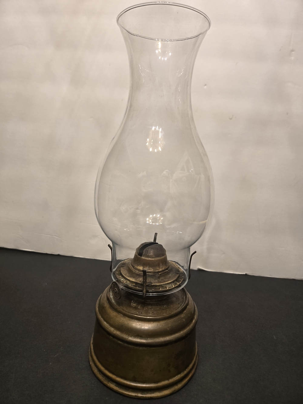 ​Vintage Victor Oil Lamp - Eagle Burner,Glass Hurricane Chimney